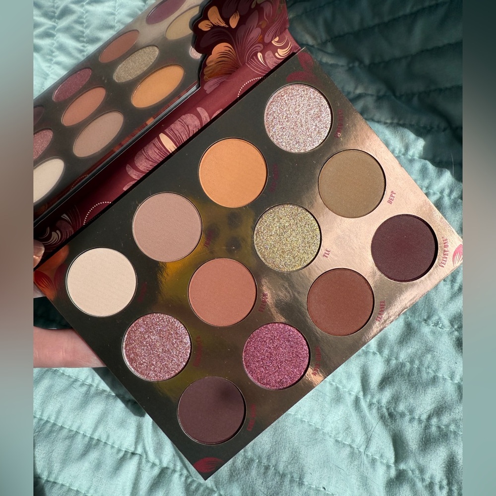 Colourpop Plush Like Me eyeshadow palette